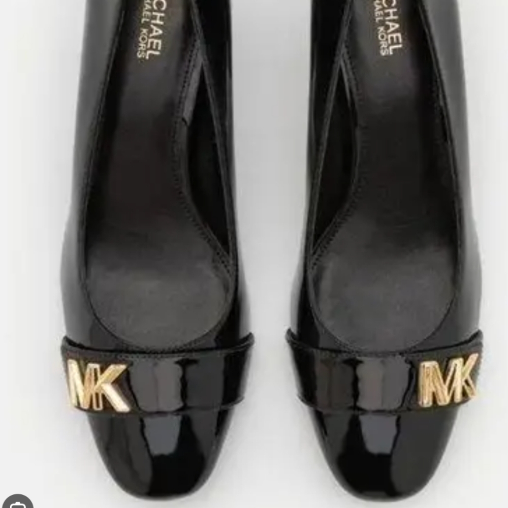 Michael Kors NEW NIB Jilly Flex Black Patent Block Heel Logo Pumps 8 - Picture 4 of 9